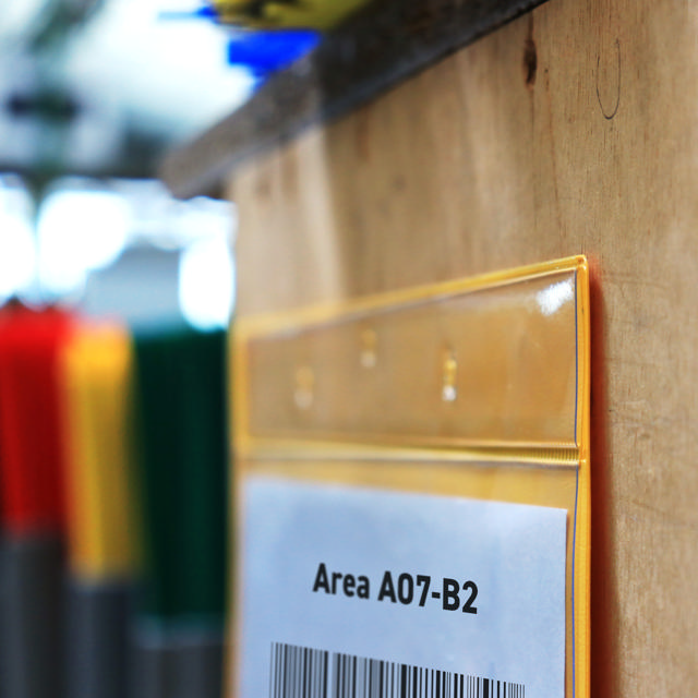 Självhäftande logistik-ID-ficka, permanent, A4, liggande