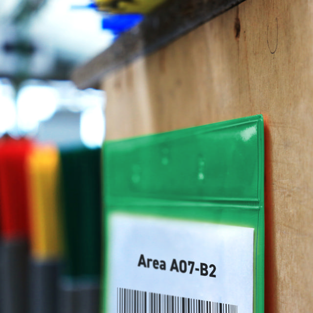 Självhäftande logistik-ID-ficka, permanent, A4, liggande