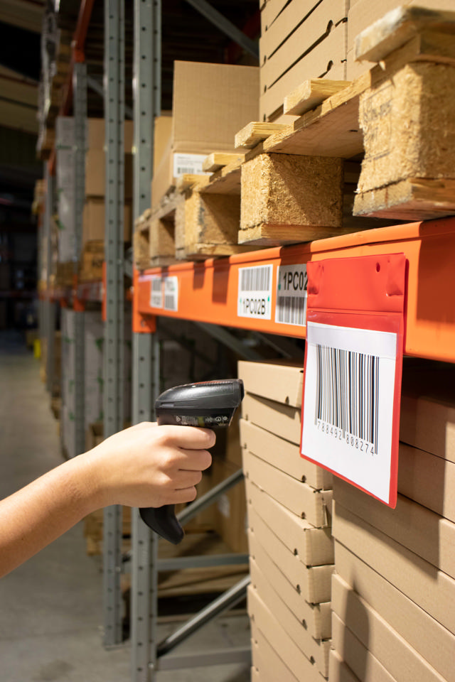 Magnetisk logistik-ID-ficka, med neodymmagneter och klaff, A5, liggande