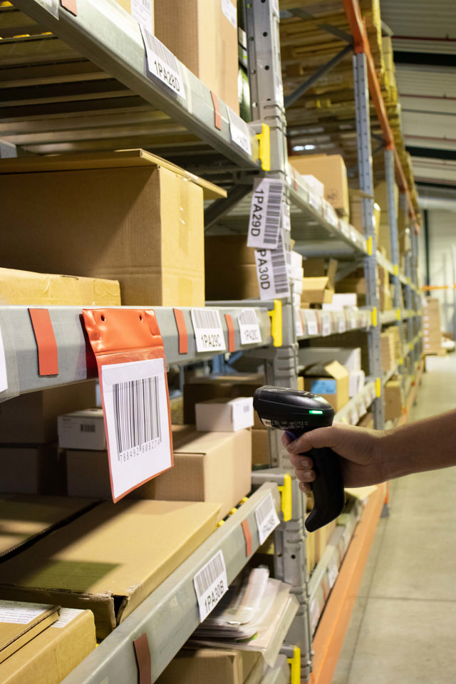 Magnetisk logistik-ID-ficka, med neodymmagneter och klaff, A5, liggande