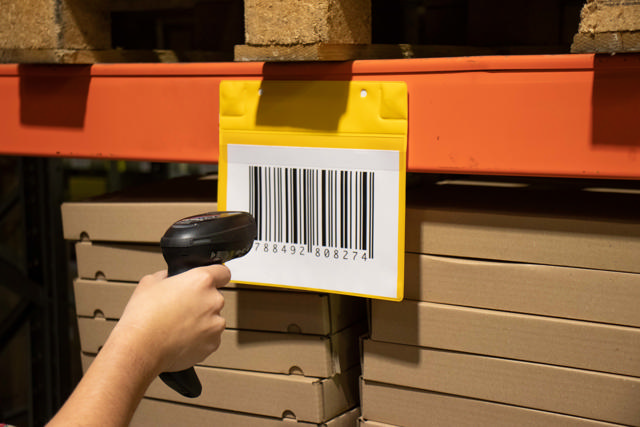 Magnetisk logistik-ID-ficka, med neodymmagneter och klaff, A5, liggande