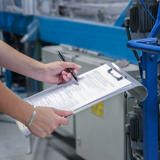 Hängande skrivplatta, aluminium, A4, ståendeformat